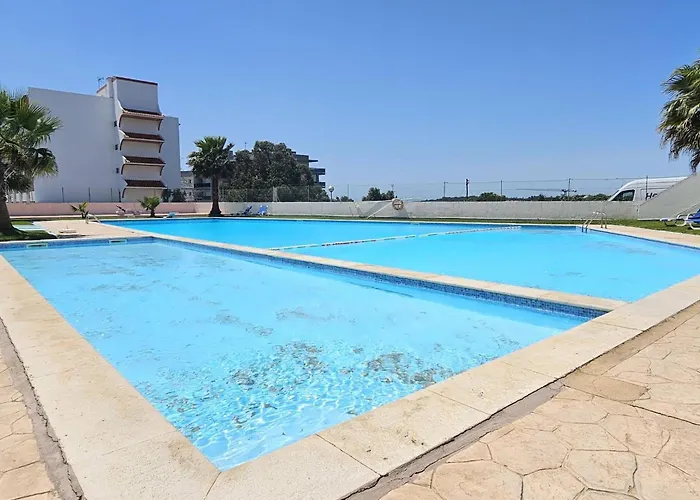 Vaumar With Pool In Da Rocha *